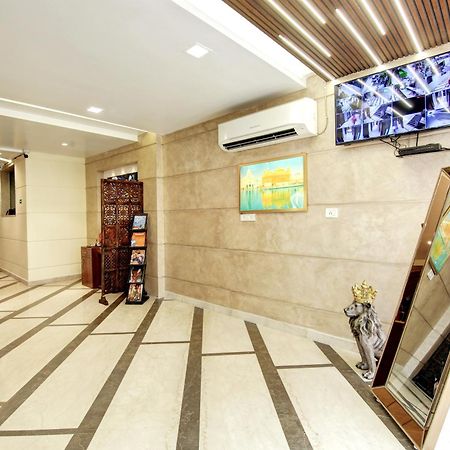 Hotel Neu Villa - Near Connaught Place & New Delhi Railway Station エクステリア 写真