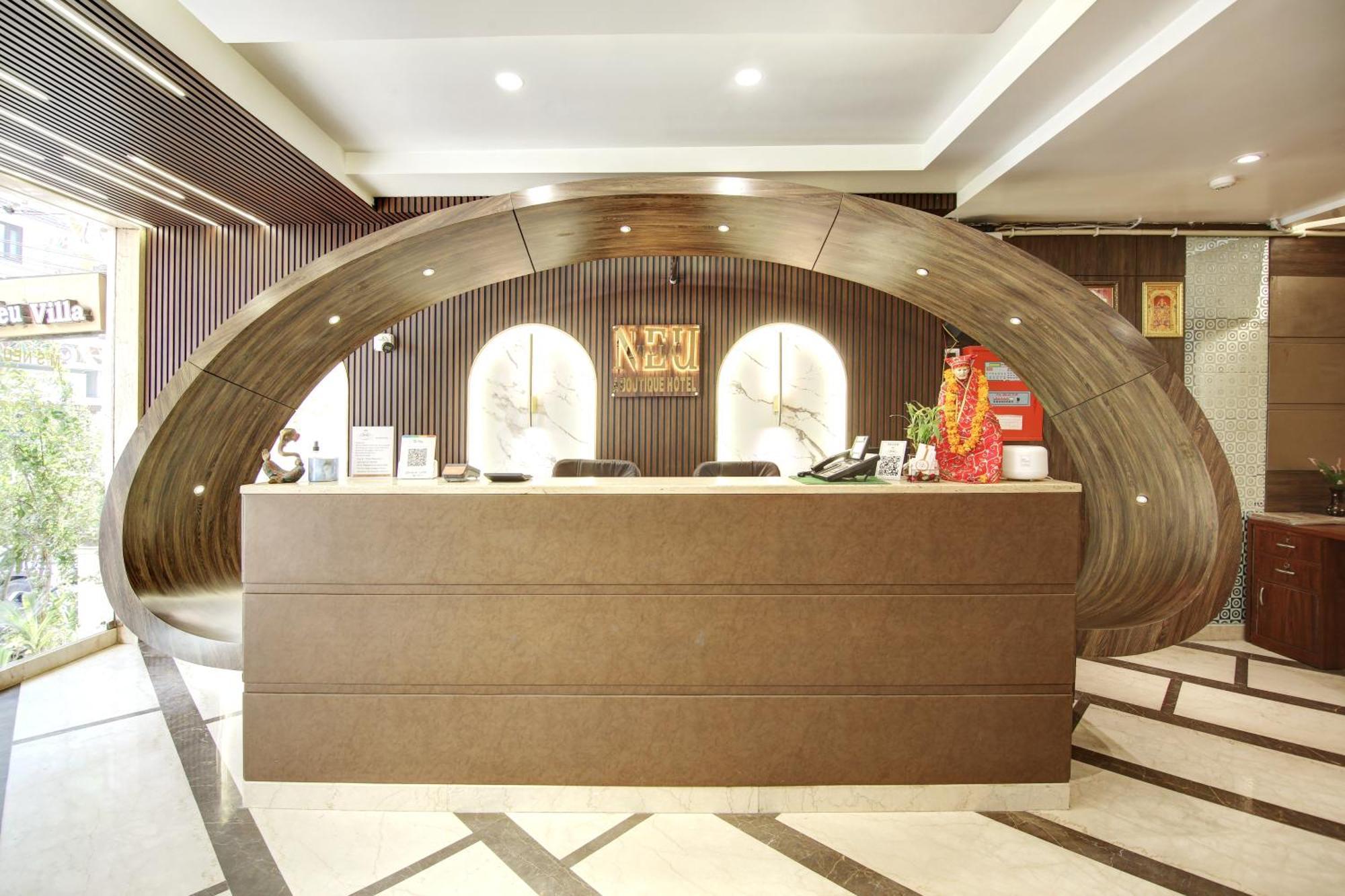 Hotel Neu Villa - Near Connaught Place & New Delhi Railway Station エクステリア 写真