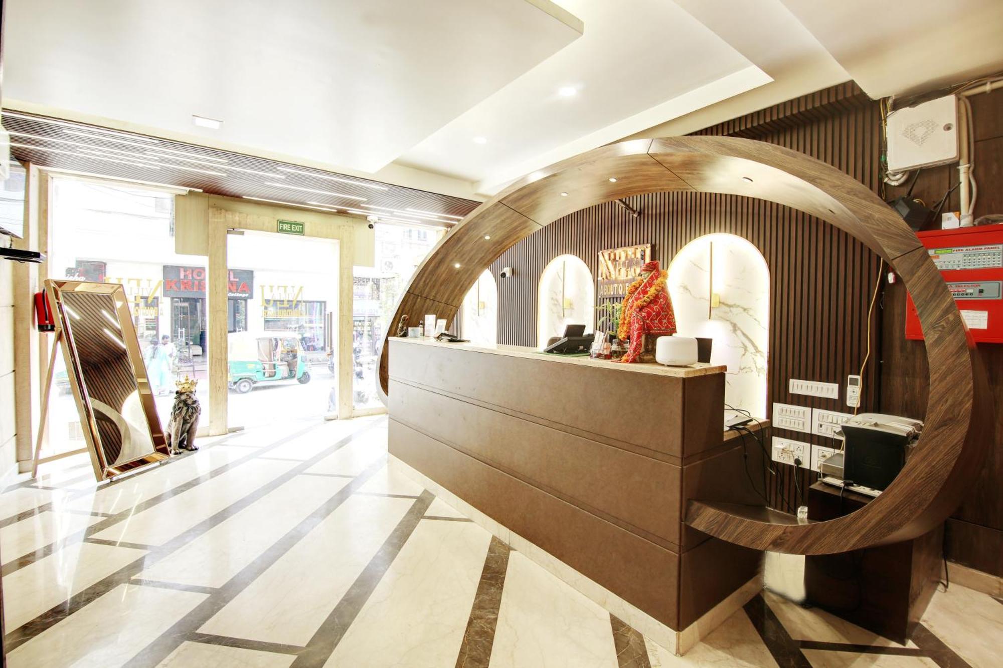 Hotel Neu Villa - Near Connaught Place & New Delhi Railway Station エクステリア 写真