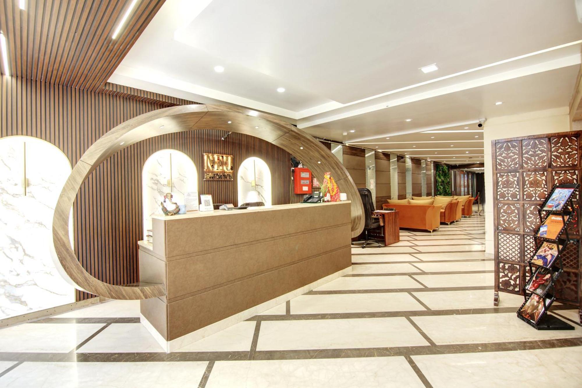 Hotel Neu Villa - Near Connaught Place & New Delhi Railway Station エクステリア 写真