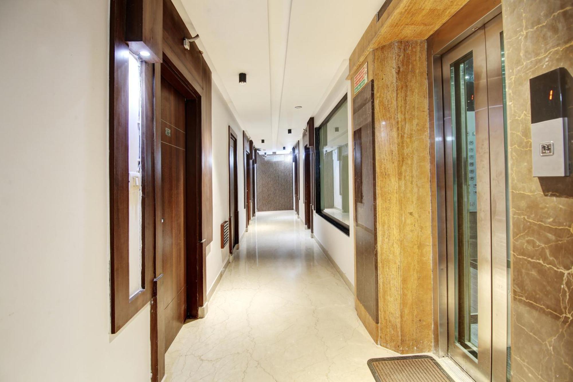 Hotel Neu Villa - Near Connaught Place & New Delhi Railway Station エクステリア 写真