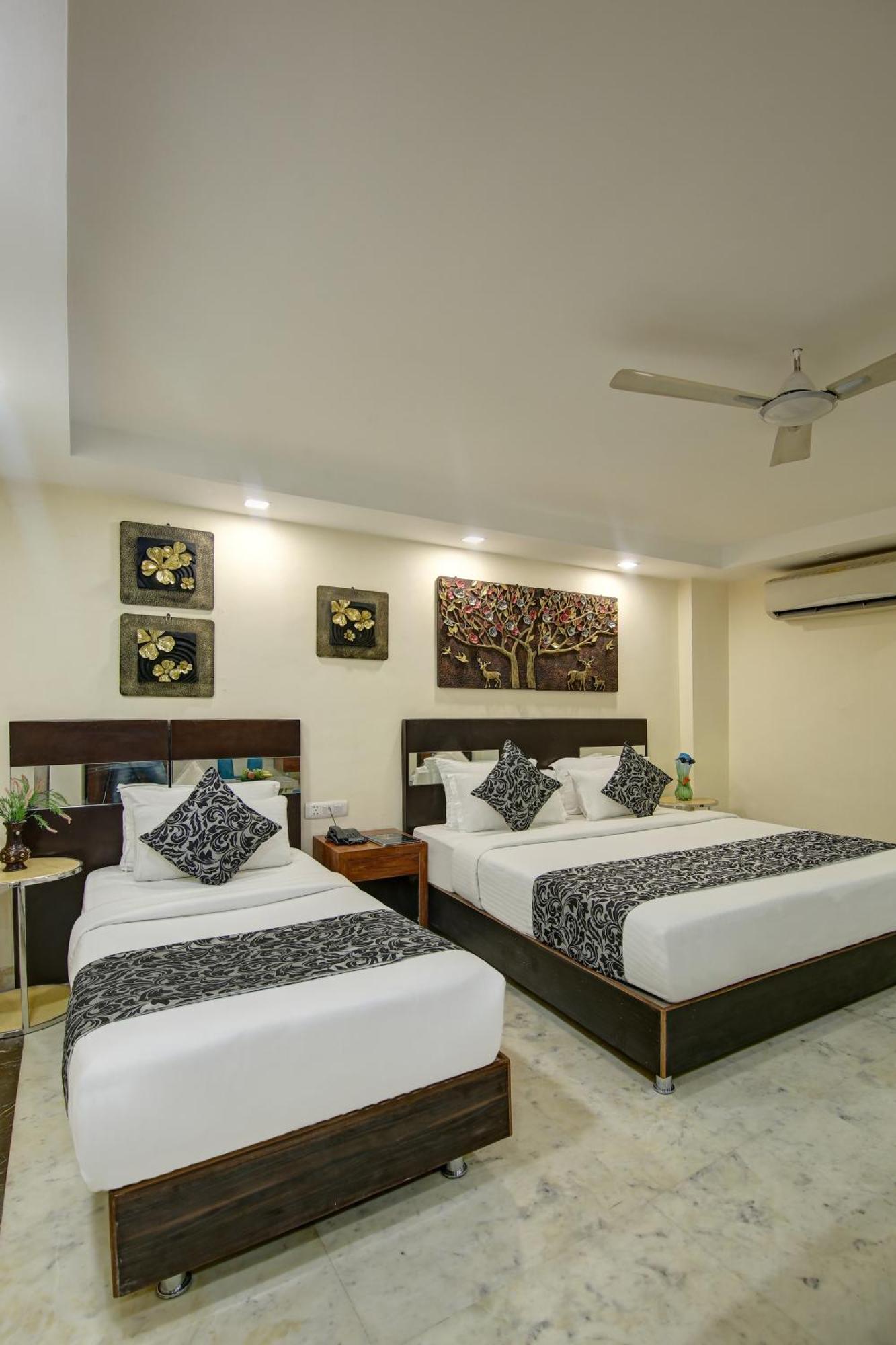 Hotel Neu Villa - Near Connaught Place & New Delhi Railway Station エクステリア 写真