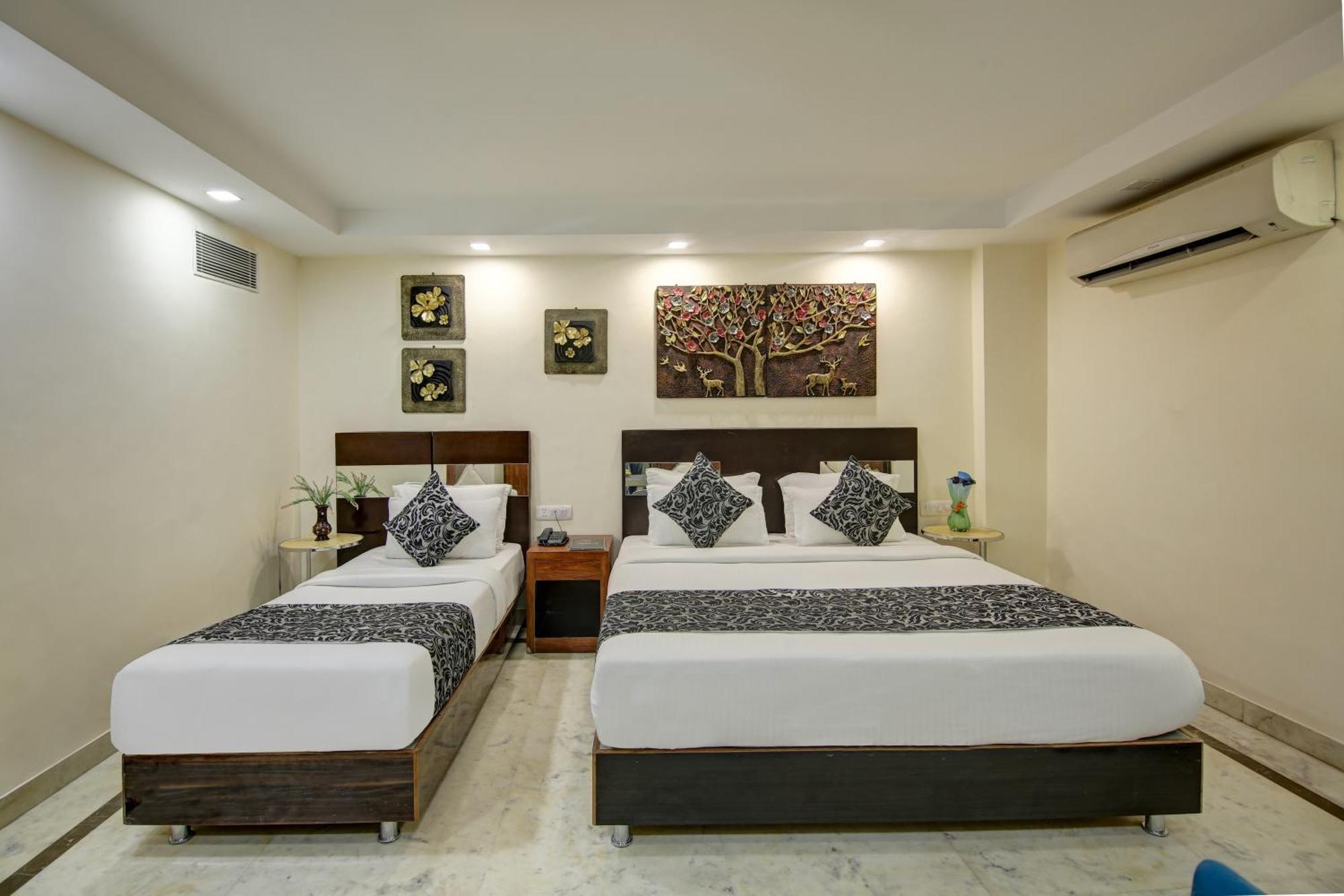 Hotel Neu Villa - Near Connaught Place & New Delhi Railway Station エクステリア 写真