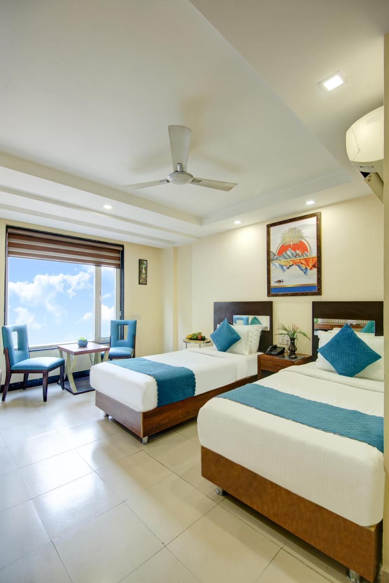 Hotel Neu Villa - Near Connaught Place & New Delhi Railway Station エクステリア 写真